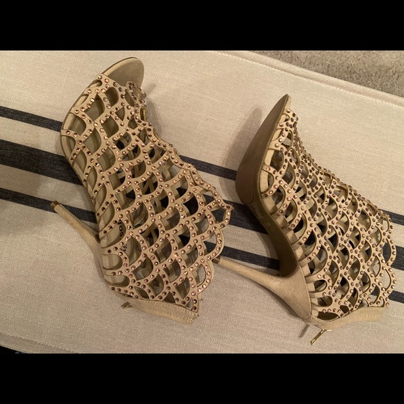 Shoes - Zigi soho heels